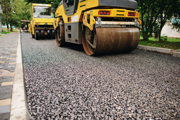 Best Driveway Paving Contractor  in Seven Lakes, NC